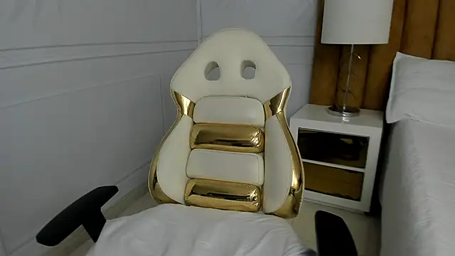 Daphne81  online show from 02-19-25, 05:27