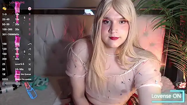 Snapshot of Aidan_twink chatting on 09-20-25, 11:50 Aidan twink online show from 09-20-25, 11:50