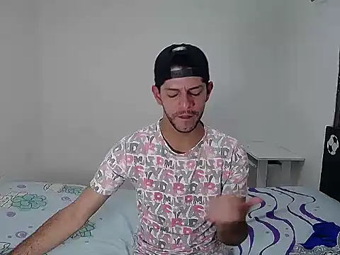 Snapshot of dirty_boy_horny chatting on 11-24-25, 09:58 dirty boy horny online show from 11-24-25, 09:58