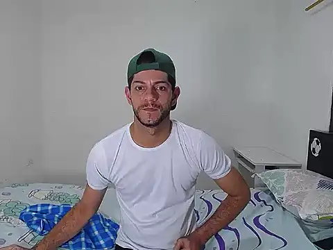 Snapshot of dirty_boy_horny chatting on 11-29-25, 11:19 dirty boy horny online show from 11-29-25, 11:19