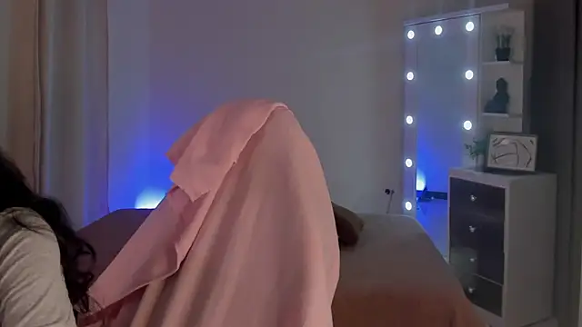 SavannahWildee online show from 02-25-25, 12:03