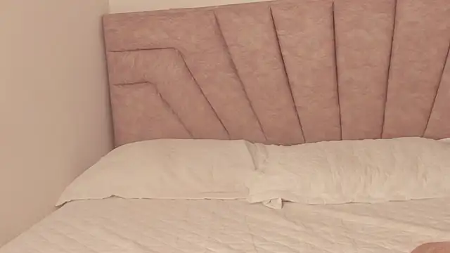 SavannahWildee online show from 11-24-25, 12:16