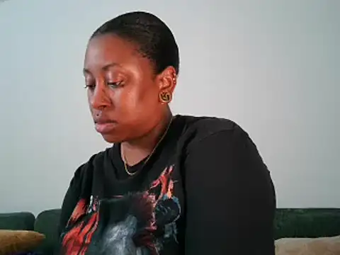 Snapshot of Nyxie_Chaos chatting on 02-05-25, 02:59 Nyxie Chaos online show from 02-05-25, 02:59