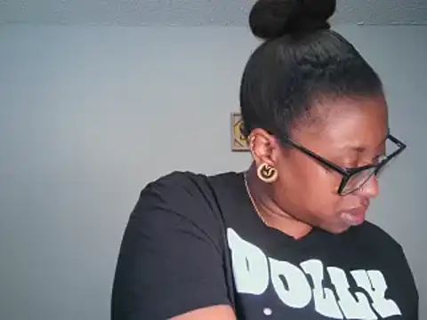 Snapshot of Nyxie_Chaos chatting on 02-21-25, 02:27 Nyxie Chaos online show from 02-21-25, 02:27