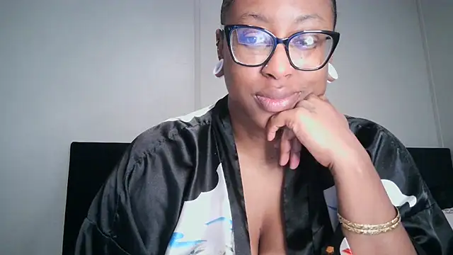 Snapshot of Nyxie_Chaos chatting on 12-03-25, 12:47 Nyxie Chaos online show from 12-03-25, 12:47