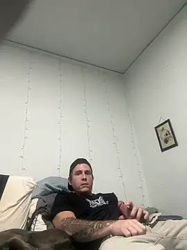 Snapshot of Lambo1991 chatting on 10-28-25, 01:09 Lambo1991 online show from 10-28-25, 01:09