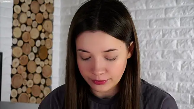 LowOncoming online show from 10-14-25, 01:39