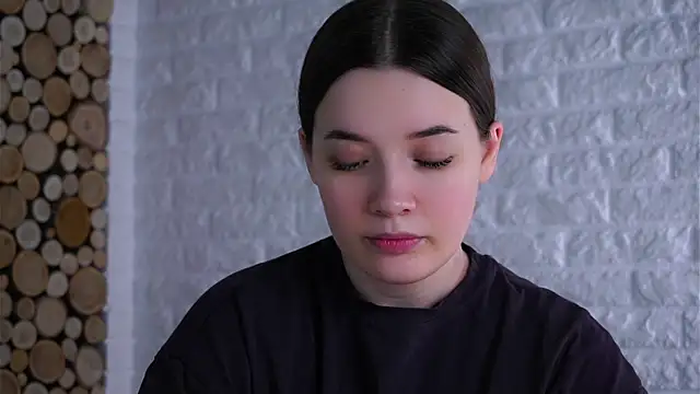 LowOncoming online show from 05-26-26, 02:18