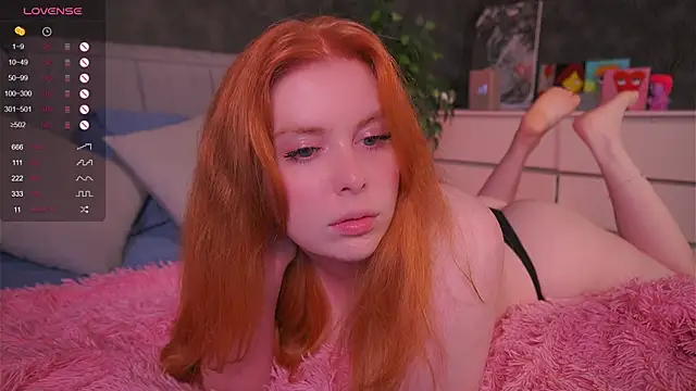 RedHotVixen0 online show from 09-09-25, 11:48