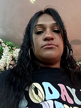 Michelle Brito1 online show from 03-08-25, 06:47