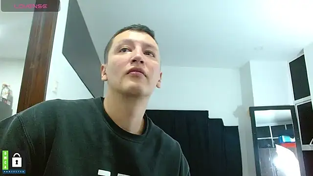 Hot-Couple--18 online show from 12-22-24, 02:17