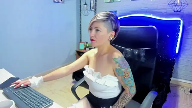 Snapshot of Maria_fernandaxxx_ chatting on 12-07-24, 04:31 Maria fernandaxxx online show from 12-07-24, 04:31