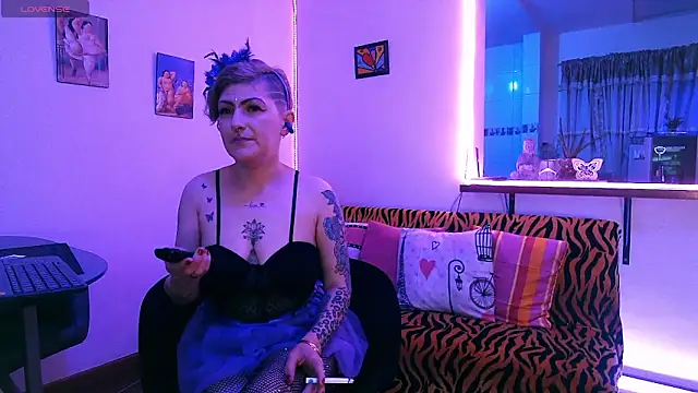 Snapshot of Maria_fernandaxxx_ chatting on 09-28-25, 01:33 Maria fernandaxxx online show from 09-28-25, 01:33
