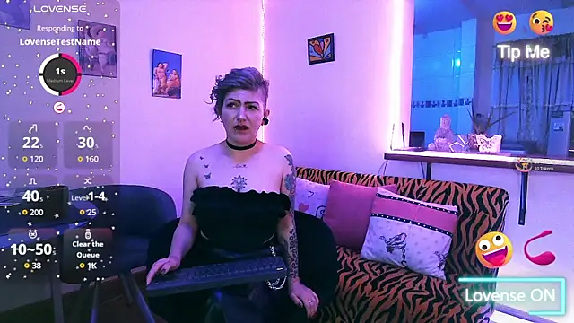 Snapshot of Maria_fernandaxxx_ chatting on 10-08-25, 02:09 Maria fernandaxxx online show from 10-08-25, 02:09