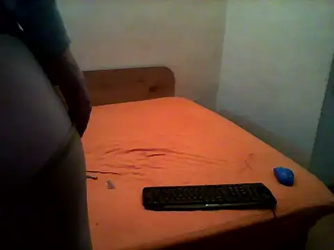 Snapshot of eblata04 chatting on 12-06-24, 10:08 eblata04 online show from 12-06-24, 10:08