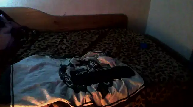 Snapshot of eblata04 chatting on 01-05-25, 04:36 eblata04 online show from 01-05-25, 04:36