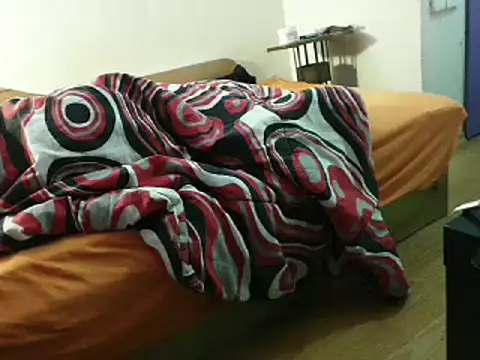 Snapshot of eblata04 chatting on 02-15-25, 02:58 eblata04 online show from 02-15-25, 02:58