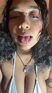 Snapshot of _octavia_ chatting on 01-28-25, 03:47 octavia online show from 01-28-25, 03:47
