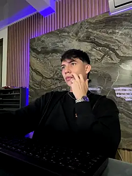 Snapshot of RyanGosslling_ chatting on 12-01-25, 11:59 RyanGosslling online show from 12-01-25, 11:59