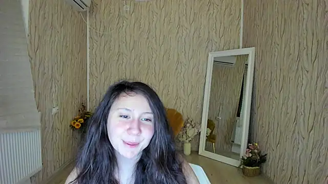 AishaRouhi online show from 01-19-25, 03:29