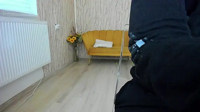 AishaRouhi online show from 03-13-25, 05:11