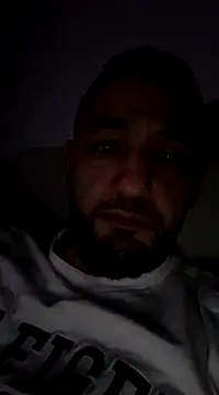 Snapshot of Reeeks69 chatting on 02-11-25, 03:08 Reeeks69 online show from 02-11-25, 03:08