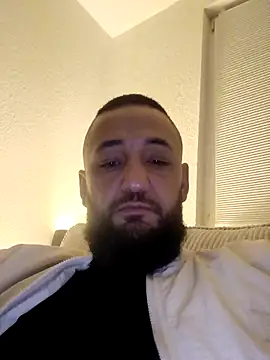 Snapshot of Reeeks69 chatting on 11-14-25, 06:23 Reeeks69 online show from 11-14-25, 06:23