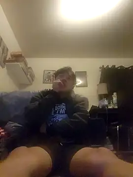 LovesickTheory6 online show from 12-18-25, 05:02