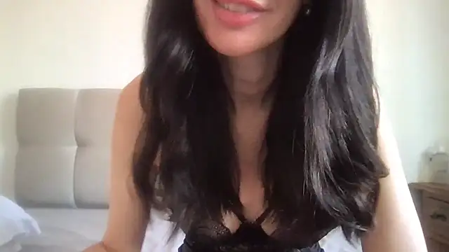 paolajonez online show from 12-22-25, 11:40