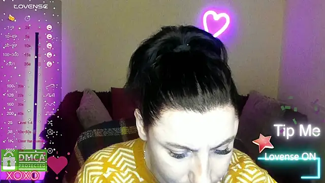 Muse kitty jenia online show from 11-19-25, 06:30