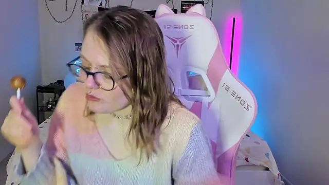 Snapshot of BebKonie chatting on 02-14-25, 04:31 BebKonie online show from 02-14-25, 04:31