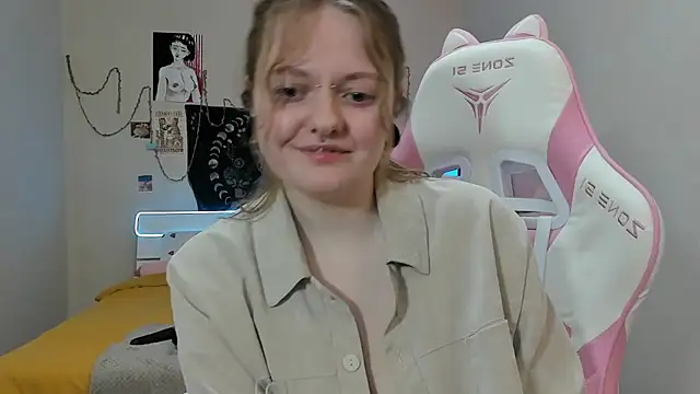 Snapshot of BebKonie chatting on 02-28-25, 08:20 BebKonie online show from 02-28-25, 08:20