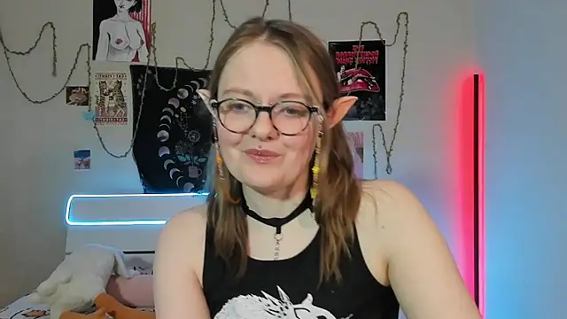 Snapshot of BebKonie chatting on 03-11-25, 02:40 BebKonie online show from 03-11-25, 02:40