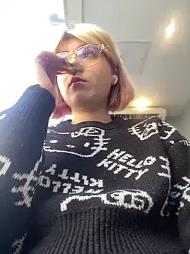 Snapshot of Baby__Naughty chatting on 02-19-25, 11:17 Baby Naughty online show from 02-19-25, 11:17