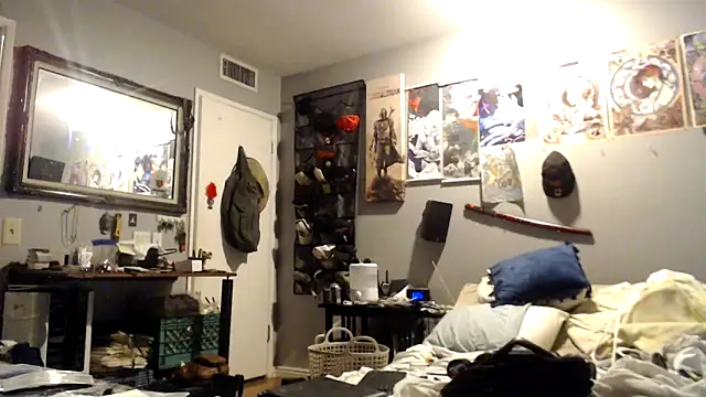 eavestease1 online show from 04-08-26, 11:59