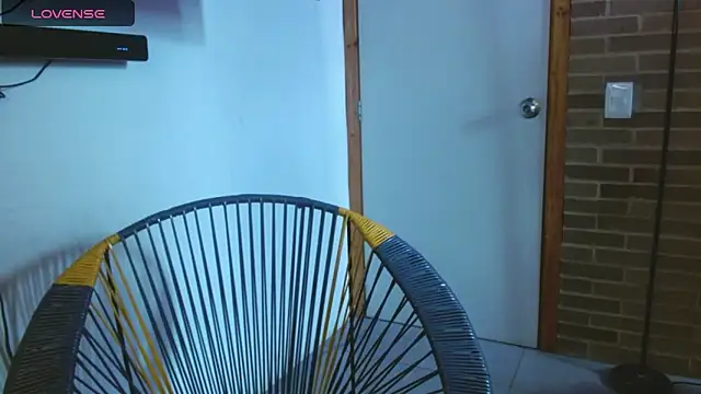 Snapshot of helenacyruss chatting on 11-19-25, 03:01 helenacyruss online show from 11-19-25, 03:01