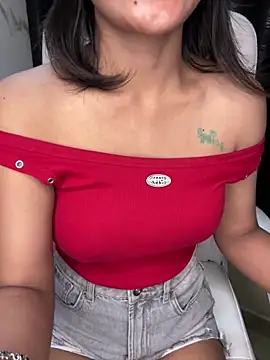 LeisyXO online show from 12-06-24, 10:30