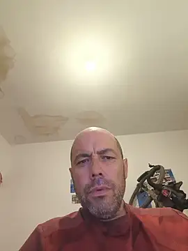 Snapshot of veryverybigdick45 chatting on 05-21-26, 10:28 veryverybigdick45 online show from 05-21-26, 10:28