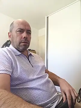 Snapshot of veryverybigdick45 chatting on 05-26-26, 10:22 veryverybigdick45 online show from 05-26-26, 10:22