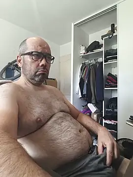 Snapshot of veryverybigdick45 chatting on 06-19-26, 10:30 veryverybigdick45 online show from 06-19-26, 10:30