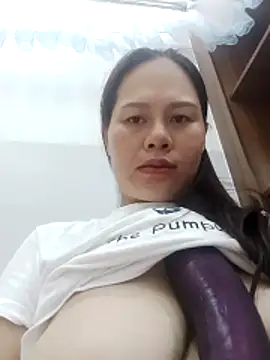 Snapshot of Baby-ladyass20 chatting on 06-03-26, 02:14 Baby-ladyass20 online show from 06-03-26, 02:14