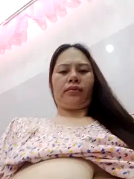 Snapshot of Baby-ladyass20 chatting on 06-07-26, 02:21 Baby-ladyass20 online show from 06-07-26, 02:21