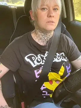 Snapshot of poussichienne chatting on 10-08-25, 10:24 poussichienne online show from 10-08-25, 10:24