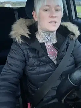 poussichienne online show from 02-10-26, 04:44