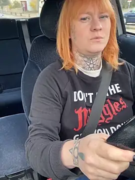 poussichienne online show from 03-26-26, 11:16