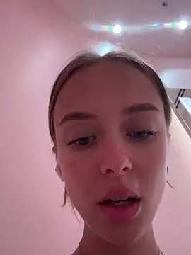 Snapshot of enjoy_my_beauty chatting on 02-07-25, 07:18 enjoy my beauty online show from 02-07-25, 07:18