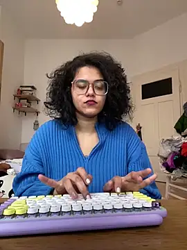 Snapshot of Curvydesifromgermany chatting on 01-28-25, 11:28 Curvydesifromgermany online show from 01-28-25, 11:28