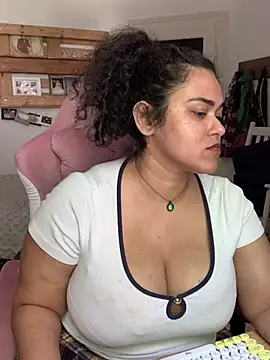 Curvydesifromgermany online show from 07-10-26, 12:52