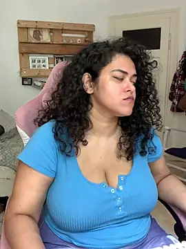 Curvydesifromgermany online show from 07-17-26, 10:33