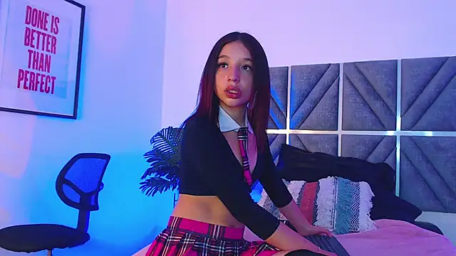 Laura Dicardy online show from 11-19-25, 07:25